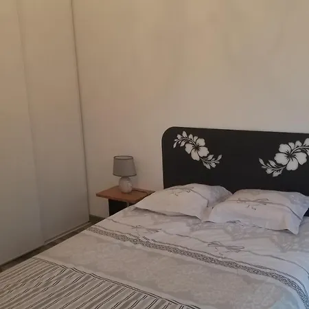 Puycelsienne Villa Lisle-sur-Tarn